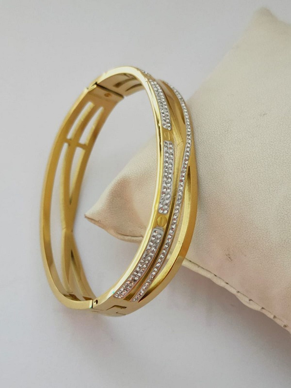 22k Plain Gold Bracelet JG-2107-01803 – Jewelegance