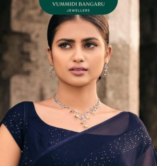 Platinum Rings For Your Loved One at Vummidi Bangaru Jewellers